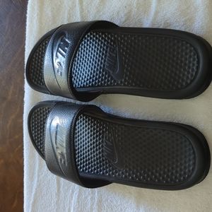Men's Black Nike Slides